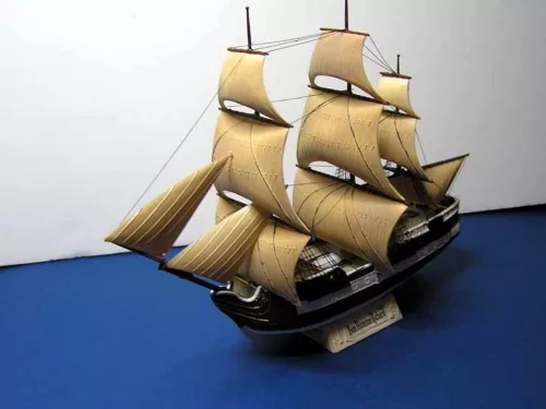 MisterCraft USS Bon Homme Richard 1:500 Starter Kit hajómakett – MisterCraft SD-165
