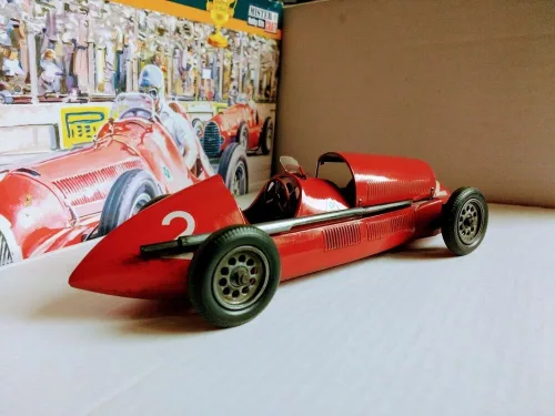 MisterCraft Alfa Romeo Alfetta 1:24 Starter Kit járműmakett – MisterCraft SD-222