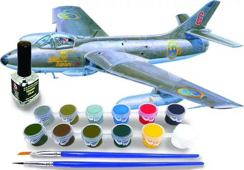 MisterCraft J-34 ACRO HUNTER 1:72 Starter Kit repülőgép makett – MisterCraft SD-75