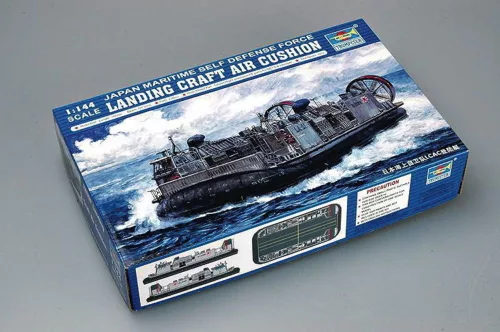 Trumpeter JMSDF légpárnás partraszálló jármű – 1:144 hajómakett