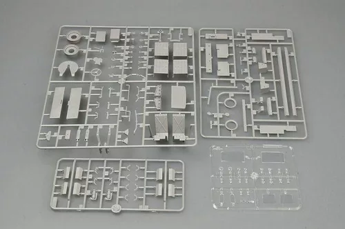 Trumpeter MAZ-537G köztes változat – 1:35 katonai jármű makett