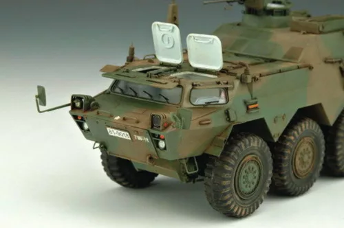 Trumpeter JGSDF Type 87 NBC felderítő jármű – 1:35 harcjármű makett