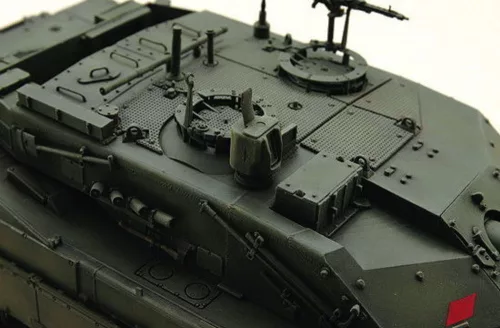 Trumpeter olasz C1 Ariete harckocsi – 1:35 harcjármű makett