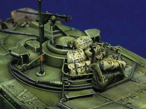 Trumpeter M1 Panther II aknamentesítő műszaki jármű – 1:35 katonai jármű makett