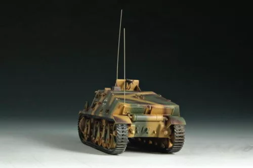 Trumpeter PzKpfw 38(H) rádiós parancsnoki jármű – 1:35 harcjármű makett