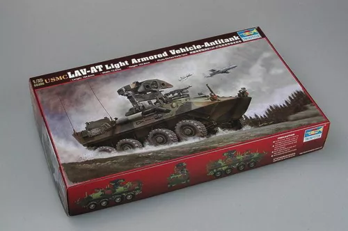 Trumpeter USMC LAV-AT könnyű páncélozott páncéltörő jármű – 1:35 harcjármű makett