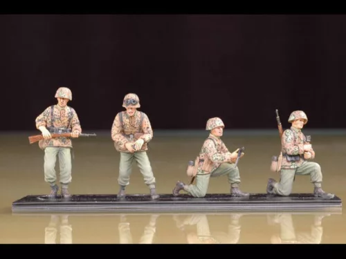 Trumpeter Waffen SS – 1:35 figura szett