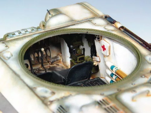 Trumpeter T-34/76 szovjet harckocsi (1942) – 1:16 harcjármű makett