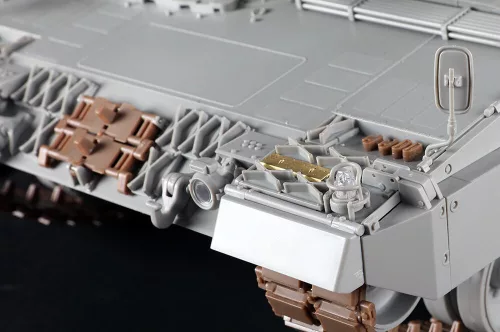 Trumpeter német Leopard 2A6 MBT – 1:16 harcjármű makett