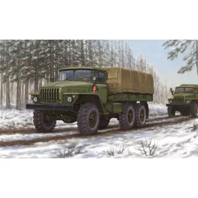   Trumpeter orosz URAL-4320 teherautó – 1:35 katonai jármű makett