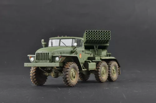 Trumpeter orosz BM-21 Grad rakéta-sorozatvető – korai változat – 1:35 tüzérségi makett
