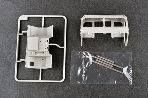 Trumpeter M1120 HEMTT rakománykezelő rendszer (LHS) – 1:35 katonai jármű makett