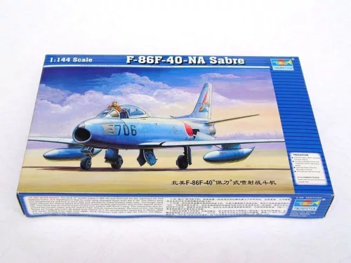Trumpeter North American F-86 F-40 Sabre – 1:144 repülőgép makett