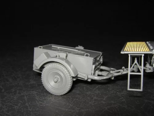Trumpeter 2 cm Flakvierling 38 önjáró löveg (Sd.Kfz. 7/1 korai változat) – 1:35 légvédelmi löveg makett