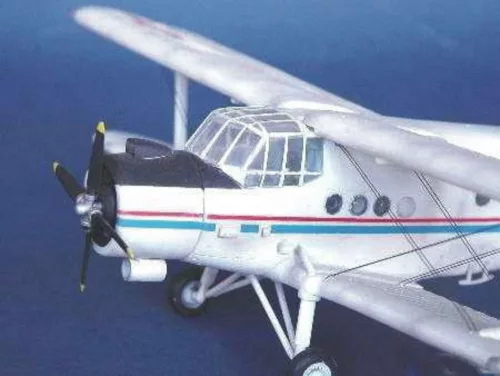 Trumpeter Antonov An-2 Colt / Nanchang Y-5 – 1:72 repülőgép makett