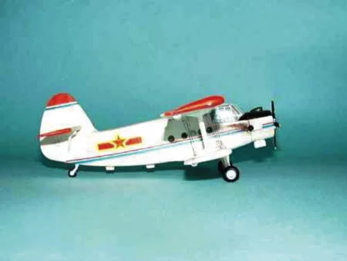 Trumpeter Antonov An-2 Colt / Nanchang Y-5 – 1:72 repülőgép makett