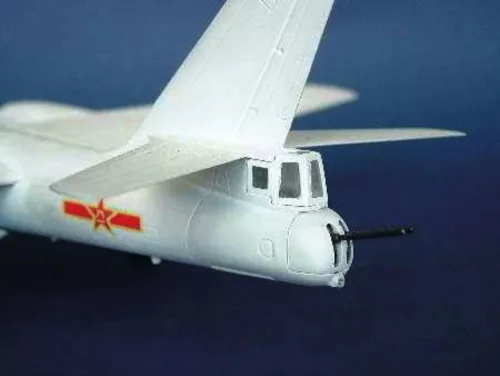 Trumpeter Harbin H-5 bombázó – 1:72 repülőgép makett