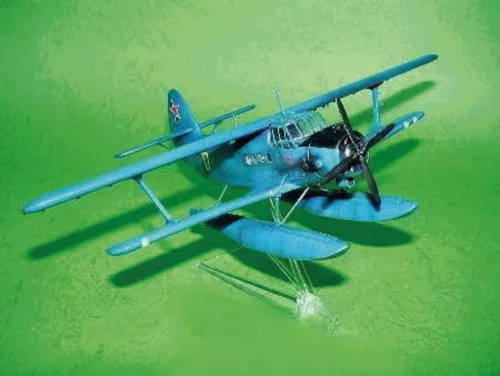 Trumpeter Antonov An-2M Colt hidroplán – 1:72 repülőgép makett