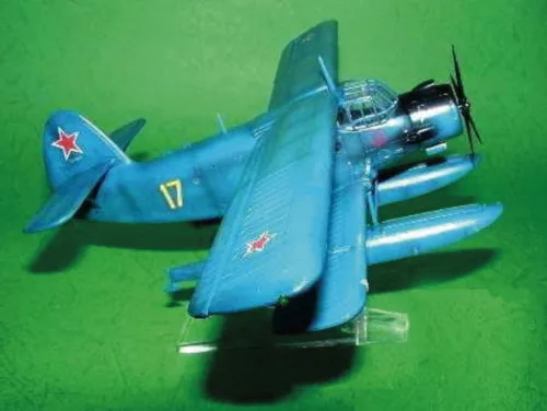 Trumpeter Antonov An-2M Colt hidroplán – 1:72 repülőgép makett