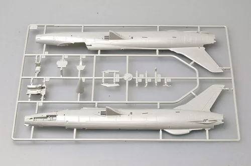 Trumpeter F-105D "Thunderchief" – 1:72 repülőgép makett