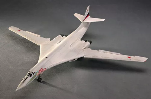 Trumpeter TU-160 Blackjack bombázó – 1:72 repülőgép makett