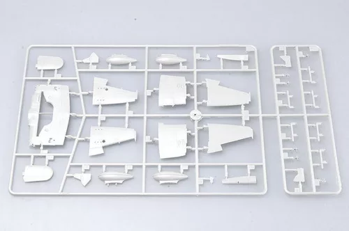 Trumpeter Hawker "Sea Fury" FB.11 – 1:72 repülőgép makett
