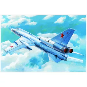   Trumpeter szovjet Tu-22K Blinder-B bombázó – 1:72 repülőgép makett