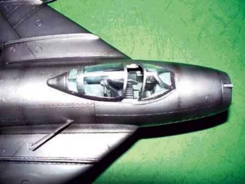 Trumpeter MiG-17 F Fresco – 1:32 repülőgép makett