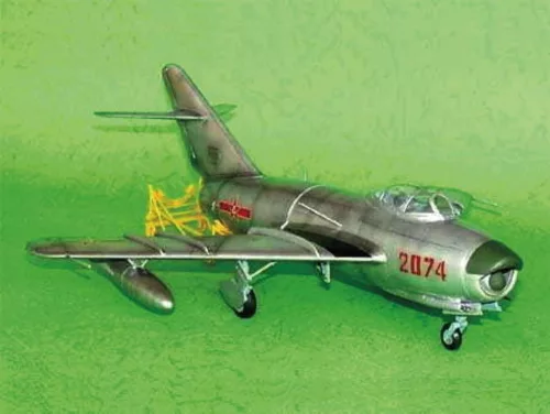 Trumpeter MiG-17 PF Fresco – 1:32 repülőgép makett