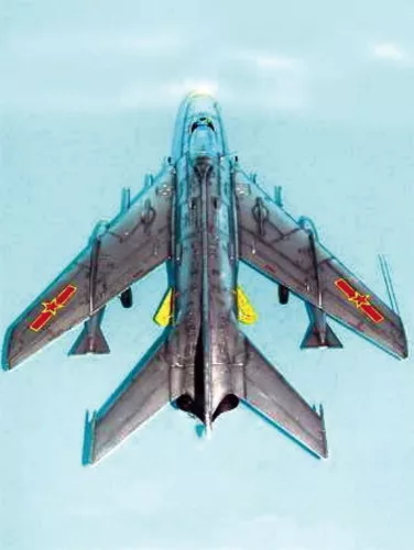 Trumpeter MiG-19 PM Farmer E/Shenyang F-6B – 1:32 repülőgép makett