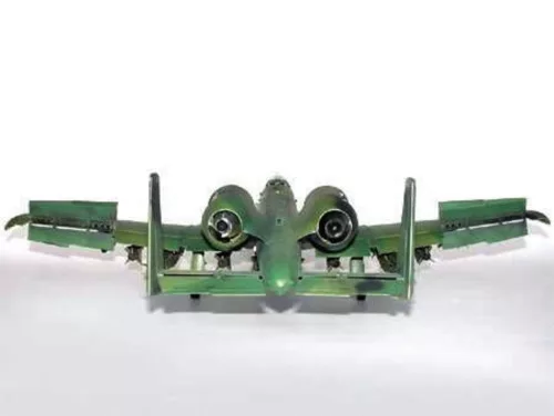 Trumpeter Fairchild A-10 A Thunderbolt II – 1:32 repülőgép makett