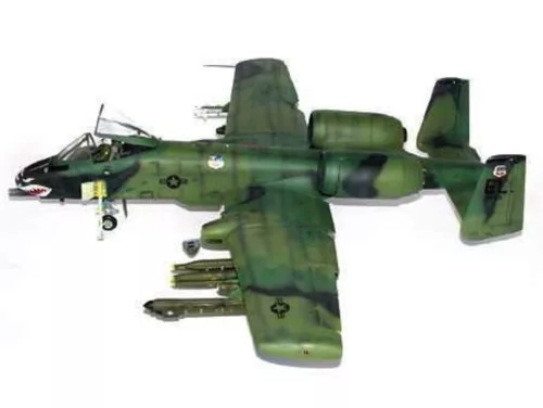 Trumpeter Fairchild A-10 A Thunderbolt II – 1:32 repülőgép makett