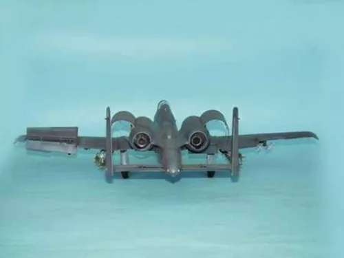 Trumpeter Fairchild A-10 A Thunderbolt N/AW – 1:32 repülőgép makett
