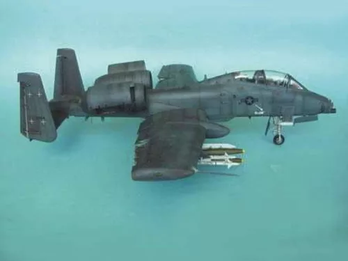 Trumpeter Fairchild A-10 A Thunderbolt N/AW – 1:32 repülőgép makett