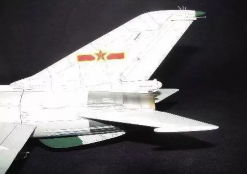 Trumpeter Shenyang F-7 II – 1:32 repülőgép makett