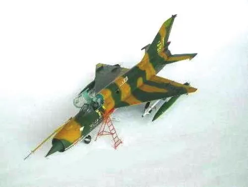 Trumpeter MiG-21 MF – 1:32 repülőgép makett