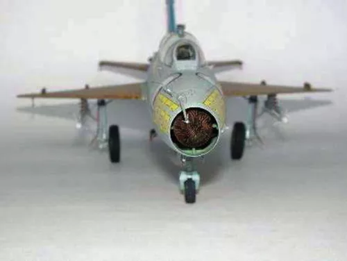 Trumpeter MiG-21 UM Test – 1:32 repülőgép makett