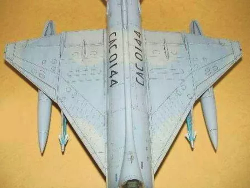 Trumpeter Chengdu F-7 MG – 1:32 repülőgép makett