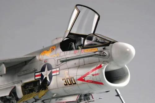 Trumpeter Vought A-7E Corsair II – 1:32 repülőgép makett