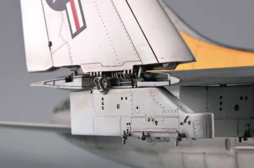 Trumpeter Vought A-7E Corsair II – 1:32 repülőgép makett