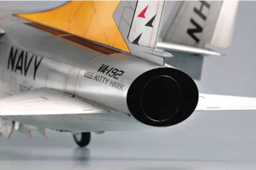 Trumpeter Vought A-7E Corsair II – 1:32 repülőgép makett