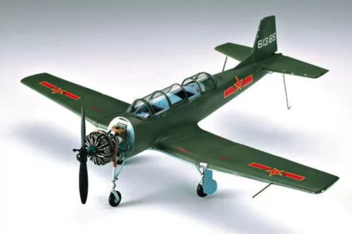 Trumpeter Nanchang CJ-6 – 1:32 repülőgép makett