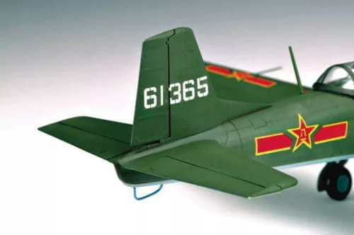 Trumpeter Nanchang CJ-6 – 1:32 repülőgép makett
