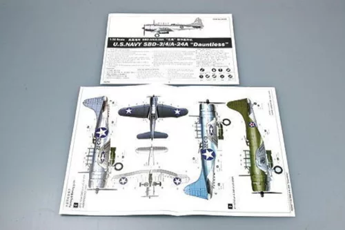 Trumpeter SBD-3/4/A-24A Dauntless amerikai haditengerészet – 1:32 repülőgép makett