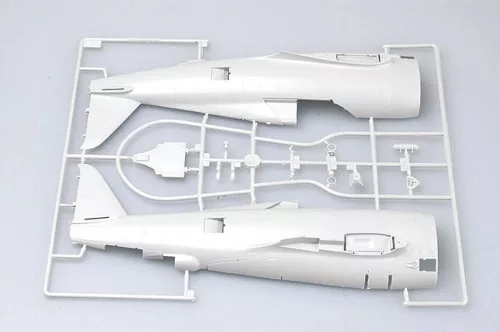 Trumpeter P-47D Razorback vadászrepülőgép – 1:32 repülőgép makett