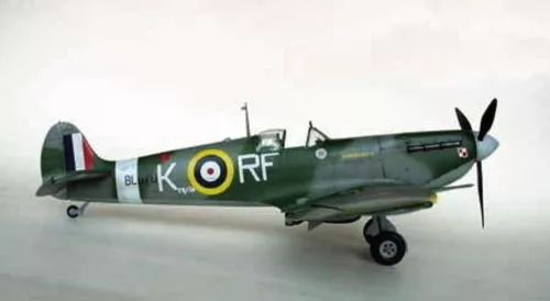 Trumpeter Supermarine Spitfire Mk. Vb – 1:24 repülőgép makett