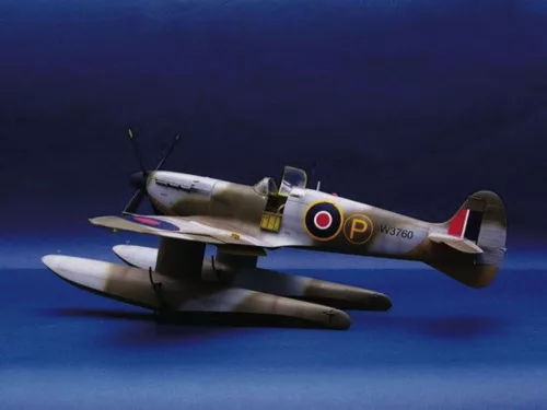 Trumpeter Supermarine Spitfire Mk. Vb hidroplán – 1:24 repülőgép makett