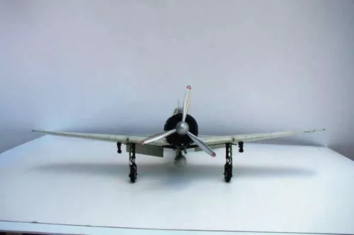 Trumpeter Mitsubishi A6M2b Zero Type 21 – 1:24 repülőgép makett