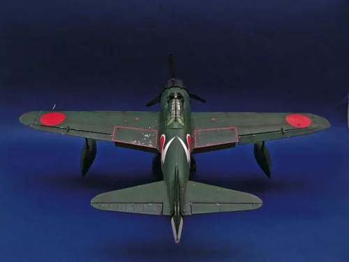 Trumpeter Nakajima A6M2-N "Rufe" – 1:24 repülőgép makett