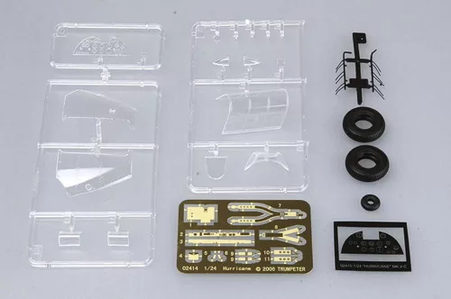 Trumpeter Hurricane MK. II C/TROP – 1:24 repülőgép makett